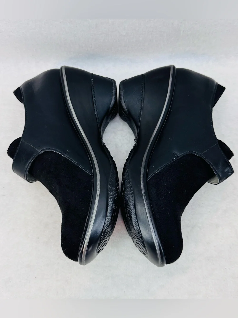 EUC JBU Jambu Sedona Wedge Booties Black Vegan Leather and Suede size 6.5